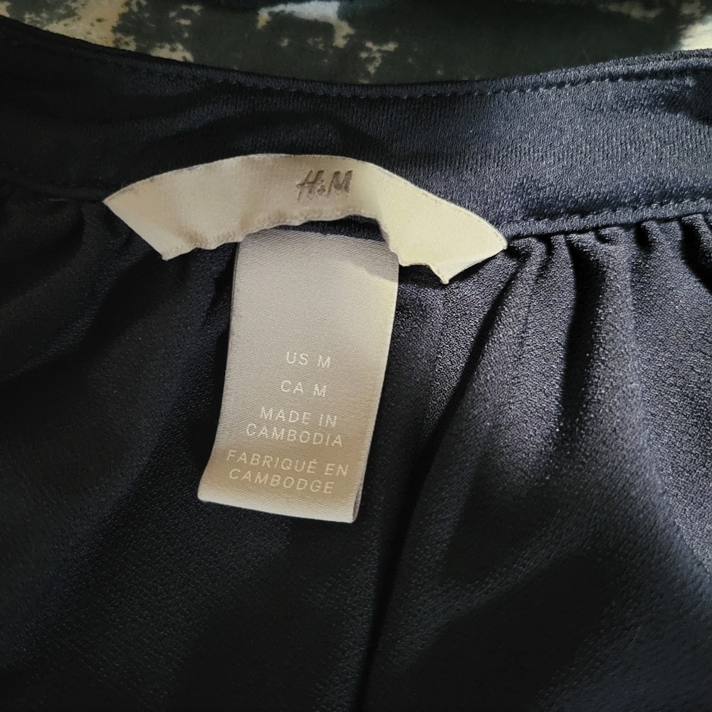 H&M Top - Picture 6 of 7